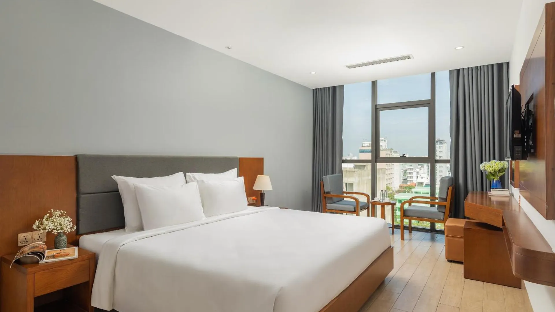 Sana Da Nang Beach Hotel 4*,  Vietnám