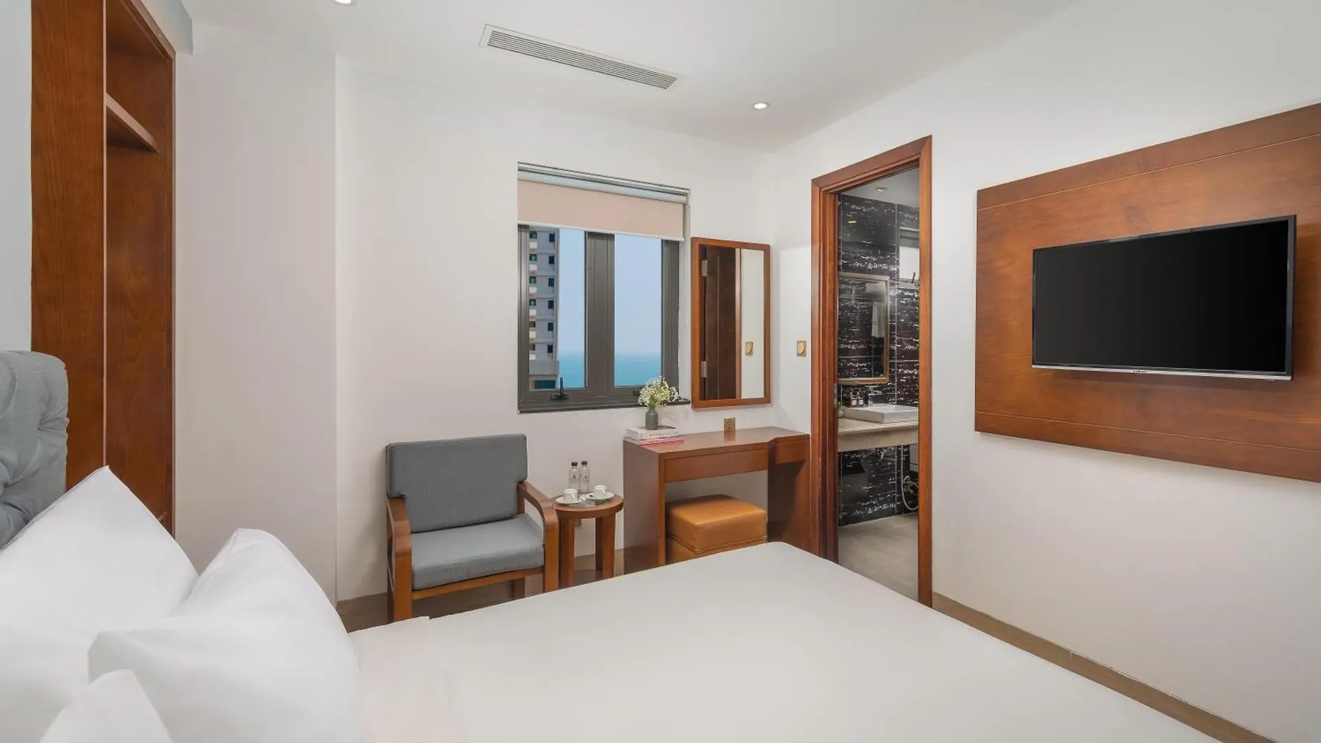 Sana Da Nang Beach Hotel