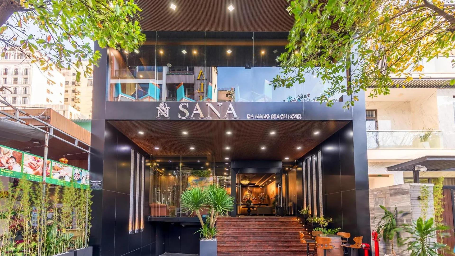 Sana Da Nang Beach Hotel